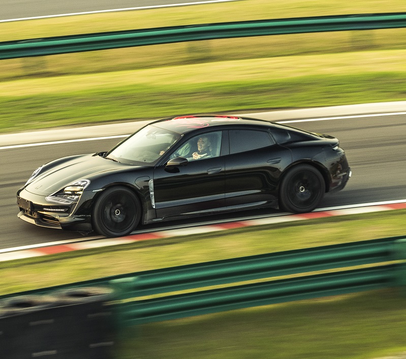 Elektrikli Porsche Taycan Özellikleri