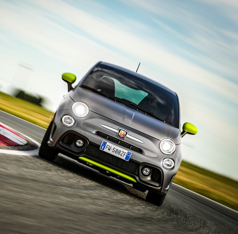 Yeni Abarth 595 Pista Tanıtıldı