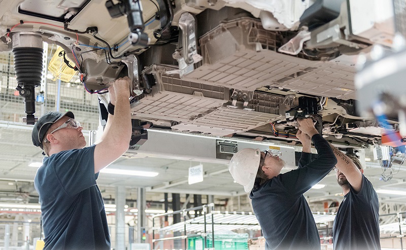 BMW CEO Oliver Zipse Amerika Yorumları
