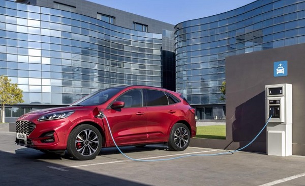 Yeni Ford Kuga Kaç Para.