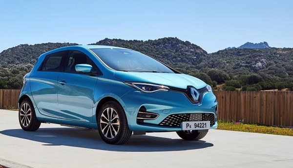 Yılın Elektrikli Otomobili Renault ZOE.