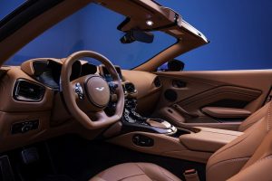 Yeni Aston Martin Vantage Roadster.