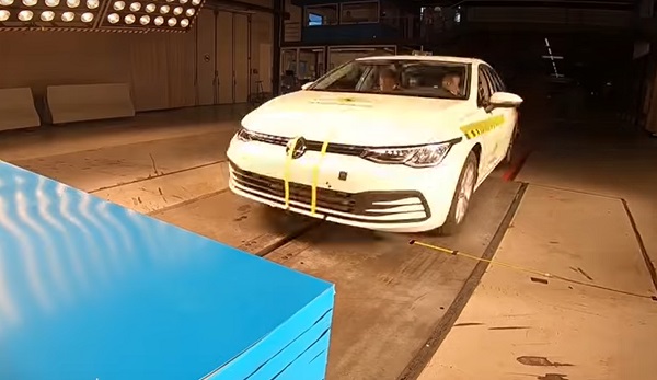 Yeni Golf çarpışma testi sonuçları.