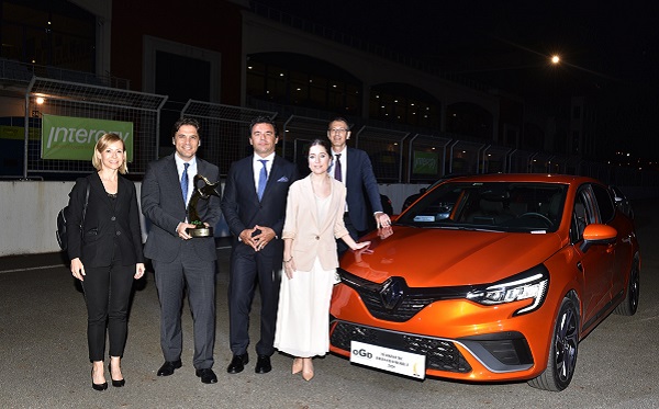 Renault Clio Yılın Otomobili Seçildi