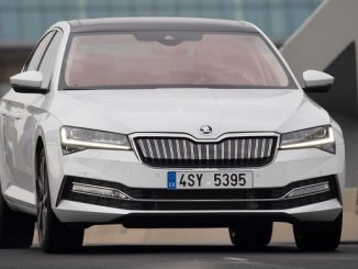 Skoda Superb fiyatları Ekim.