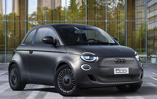 Yeni Fiat 500 fiyatları İngiltere.