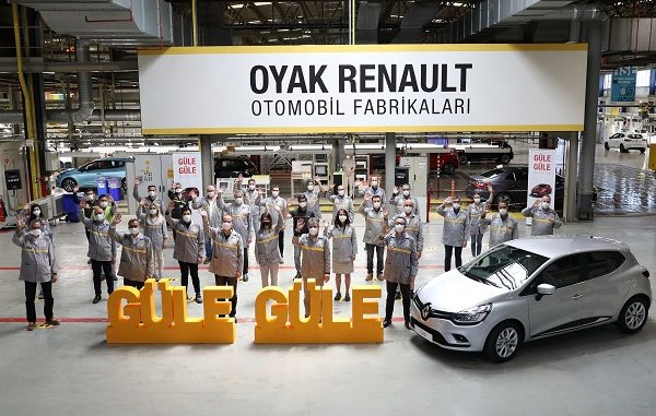 0 km arabalar Clio 4.